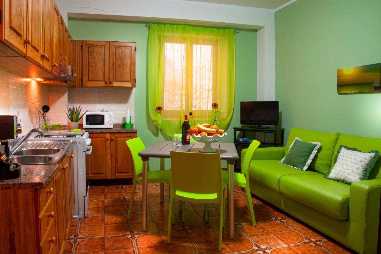 Casa Liberta Apartment กัสเตลลัมมาเร เดล โกลโฟ ภายนอก รูปภาพ